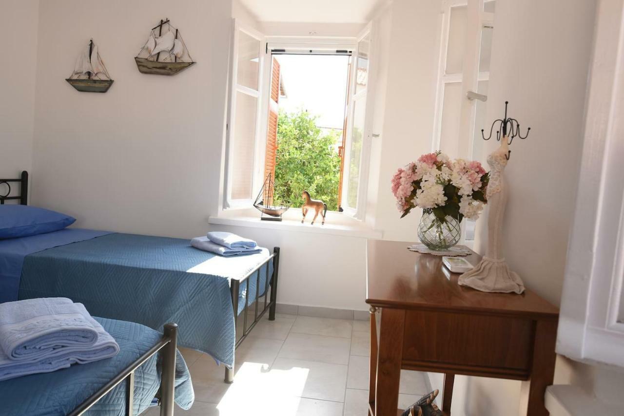 Karinia Home Leonídion Zewnętrze zdjęcie