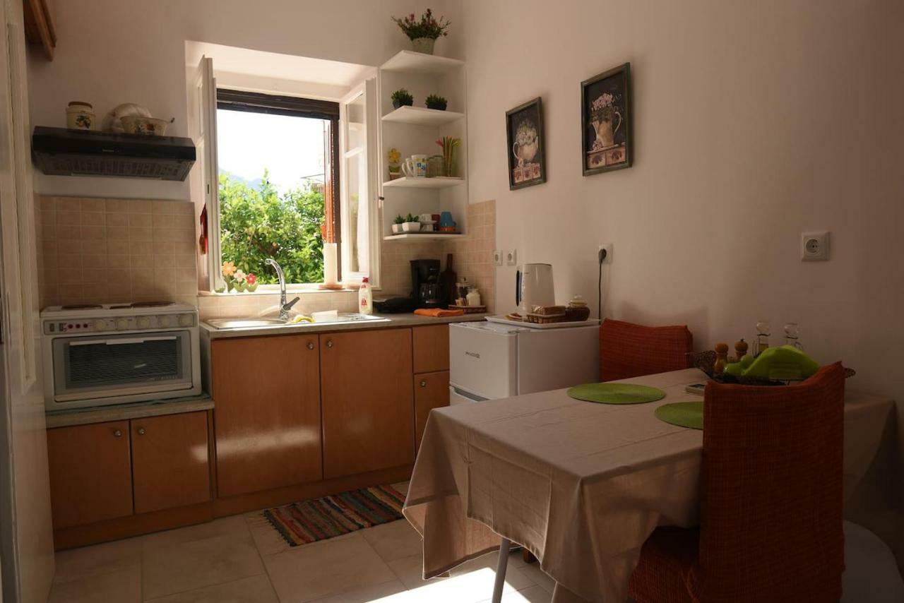 Karinia Home Leonídion Zewnętrze zdjęcie