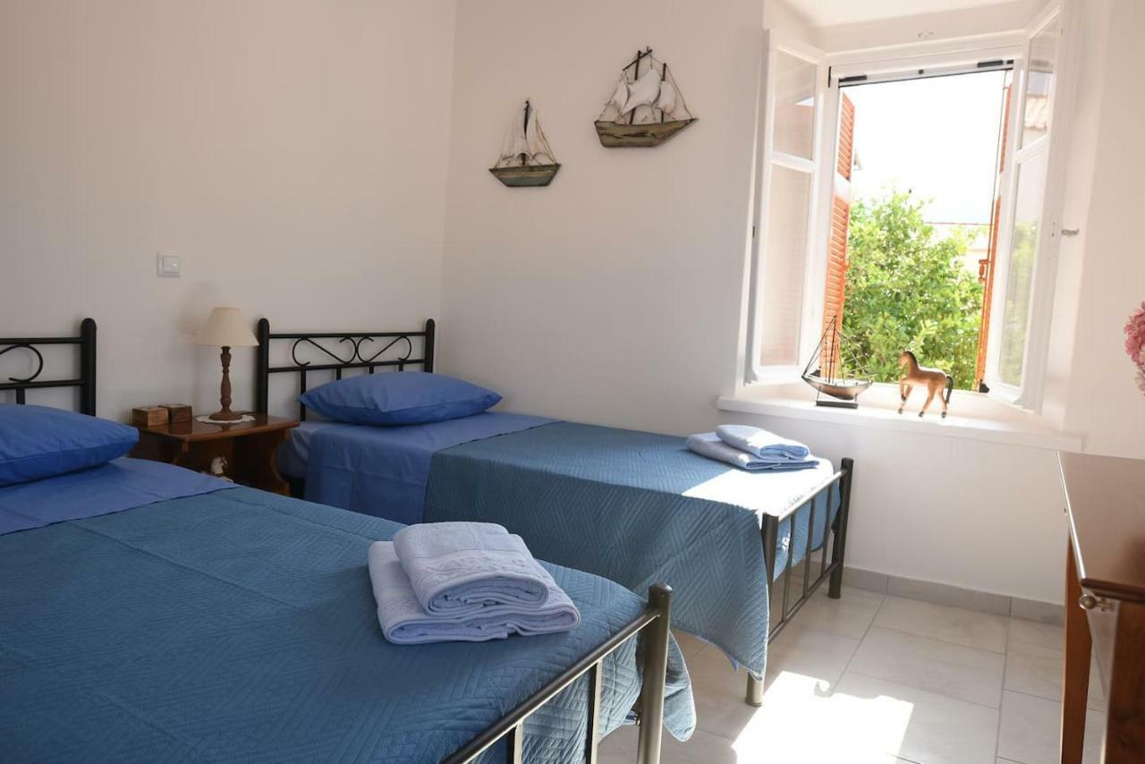 Karinia Home Leonídion Zewnętrze zdjęcie